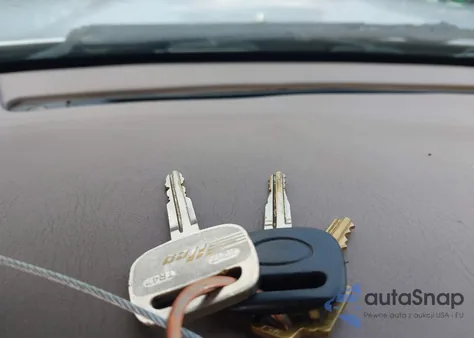 1997 Toyota Avalon Xls z USA, uszkodzony, nr VIN 4T1BF12B8VU169268